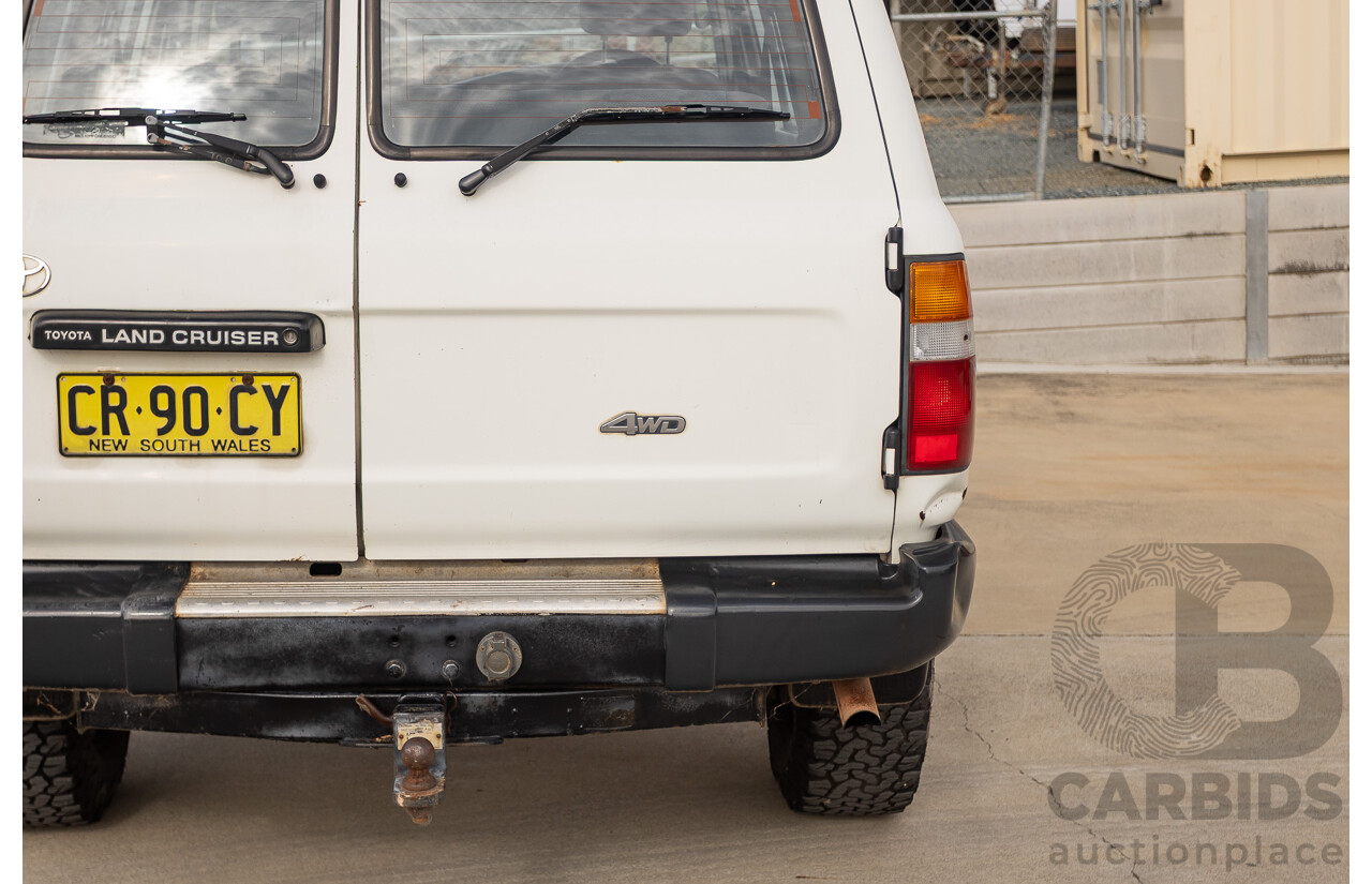 11/1993 Toyota Landcruiser DX (4x4) 4D Wagon Glacial White Diesel 4.2L