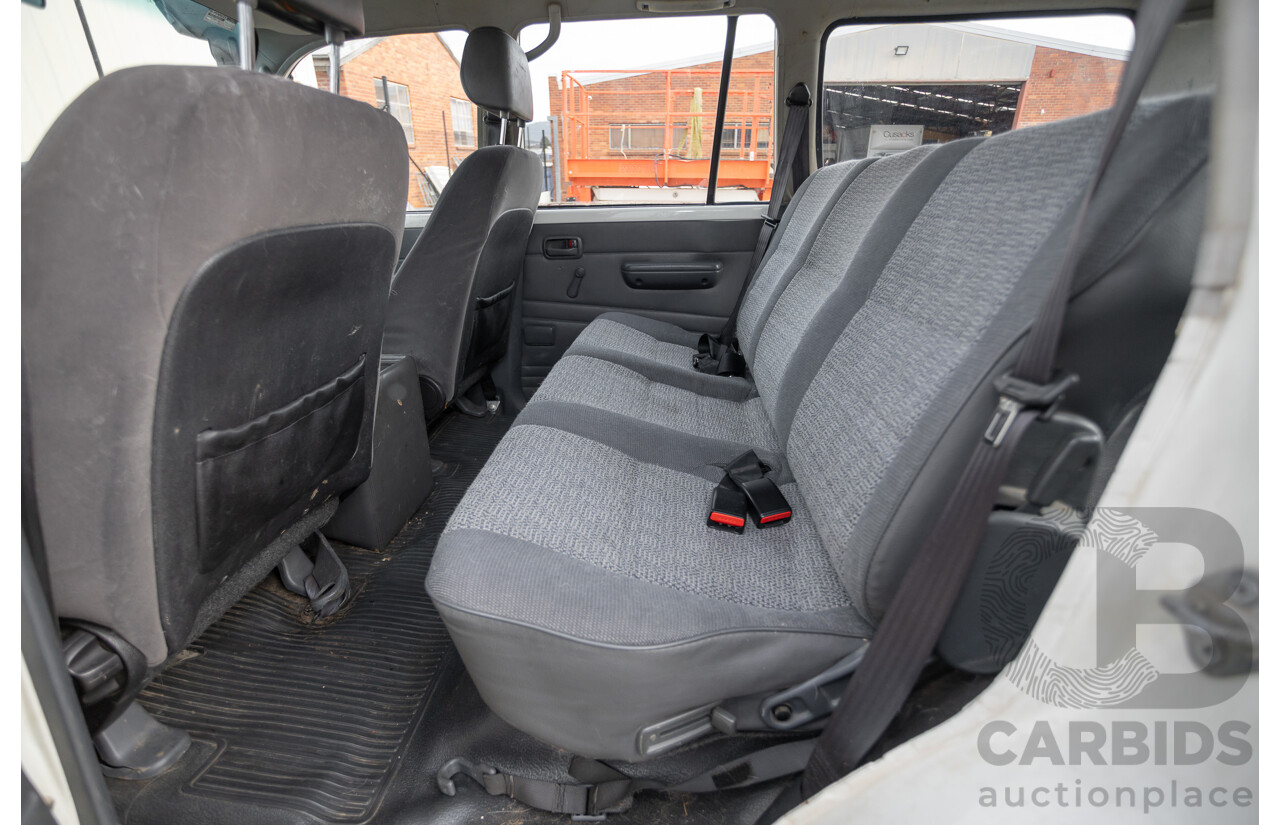 11/1993 Toyota Landcruiser DX (4x4) 4D Wagon Glacial White Diesel 4.2L