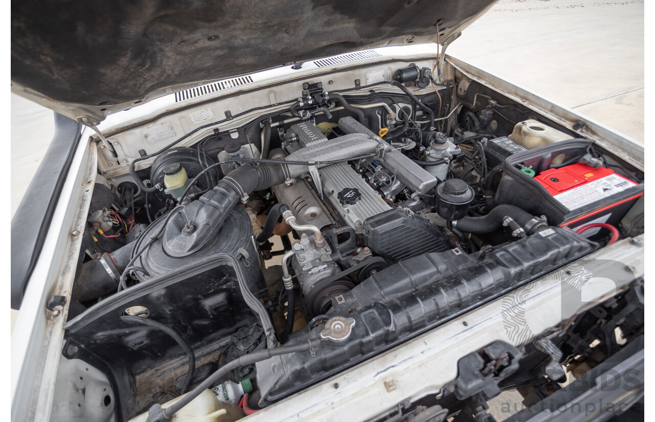 11/1993 Toyota Landcruiser DX (4x4) 4D Wagon Glacial White Diesel 4.2L