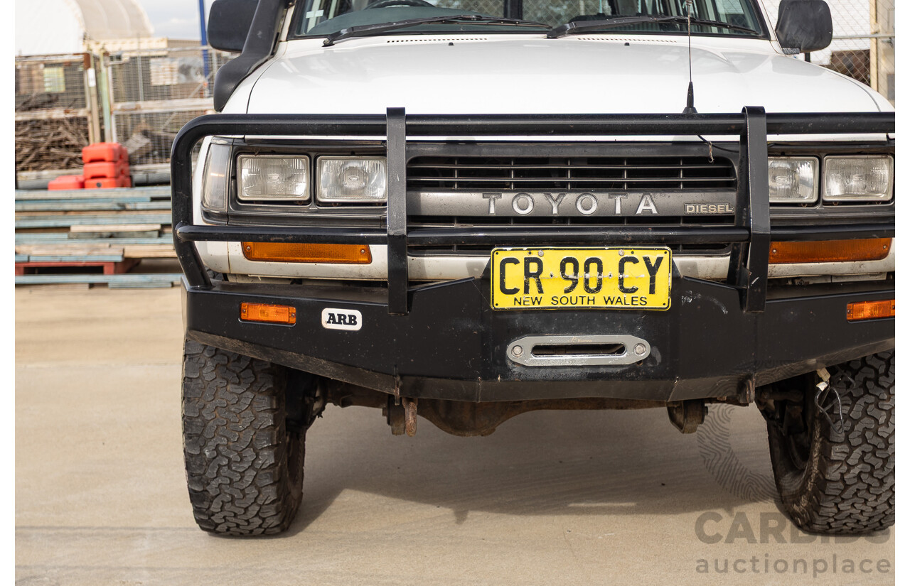 11/1993 Toyota Landcruiser DX (4x4) 4D Wagon Glacial White Diesel 4.2L