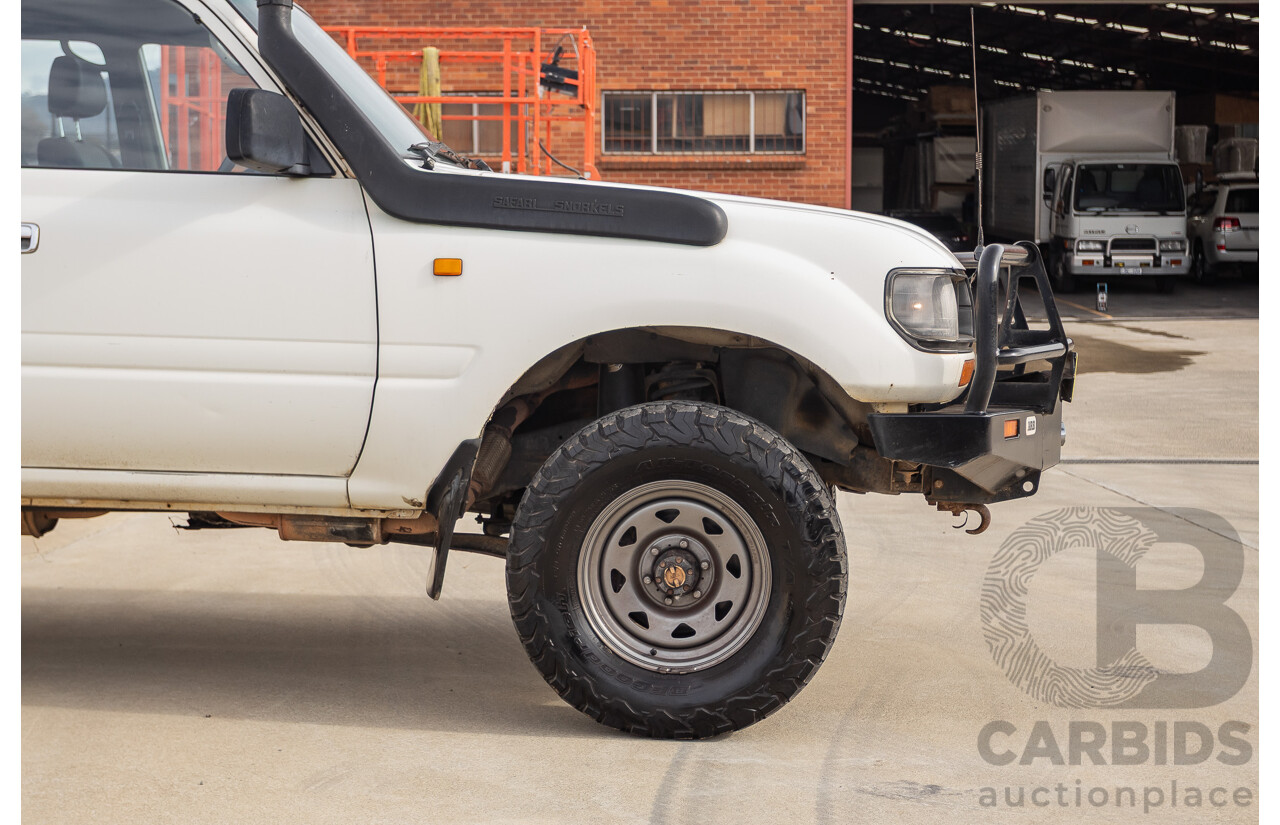 11/1993 Toyota Landcruiser DX (4x4) 4D Wagon Glacial White Diesel 4.2L