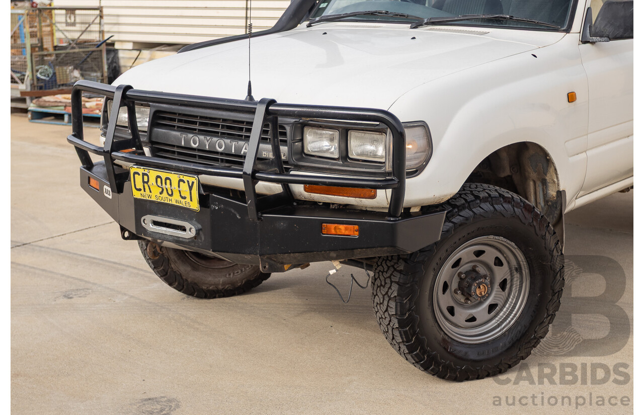 11/1993 Toyota Landcruiser DX (4x4) 4D Wagon Glacial White Diesel 4.2L