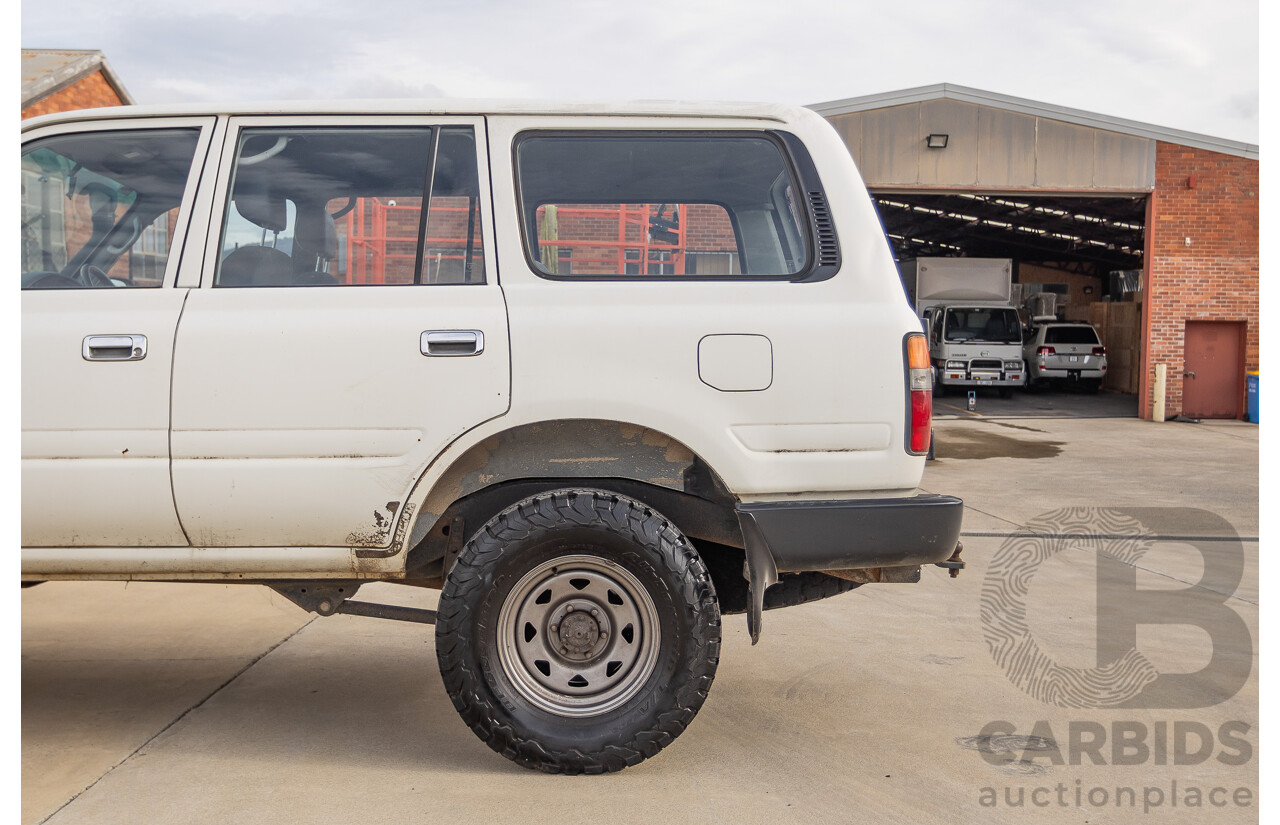 11/1993 Toyota Landcruiser DX (4x4) 4D Wagon Glacial White Diesel 4.2L