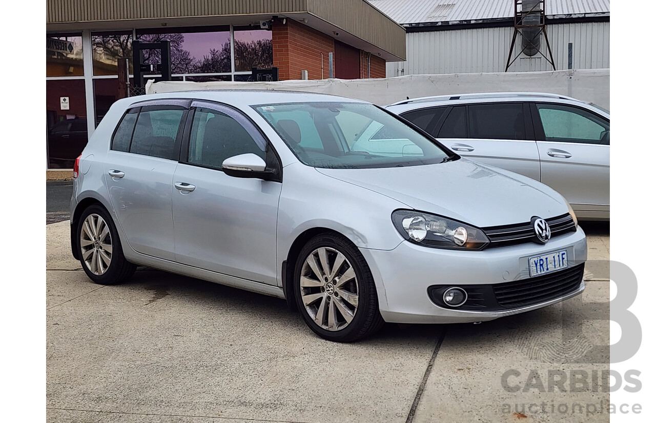 02/2009 Volkswagen Golf 2.0 TDI Pacific 1K MY09 5d Hatchback Silver 2.0L