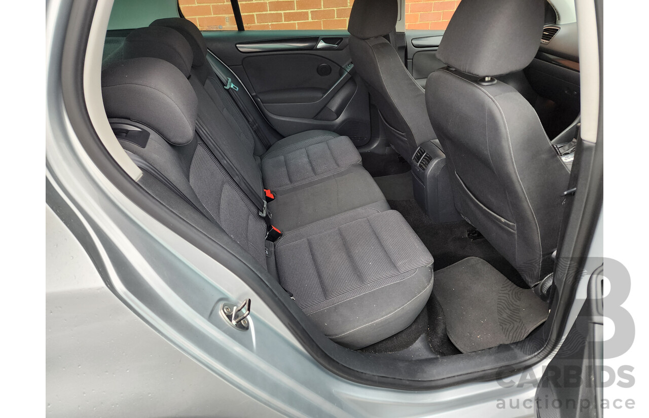 02/2009 Volkswagen Golf 2.0 TDI Pacific 1K MY09 5d Hatchback Silver 2.0L