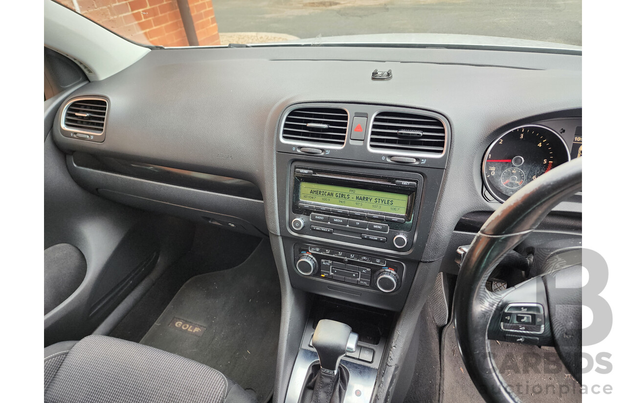 02/2009 Volkswagen Golf 2.0 TDI Pacific 1K MY09 5d Hatchback Silver 2.0L