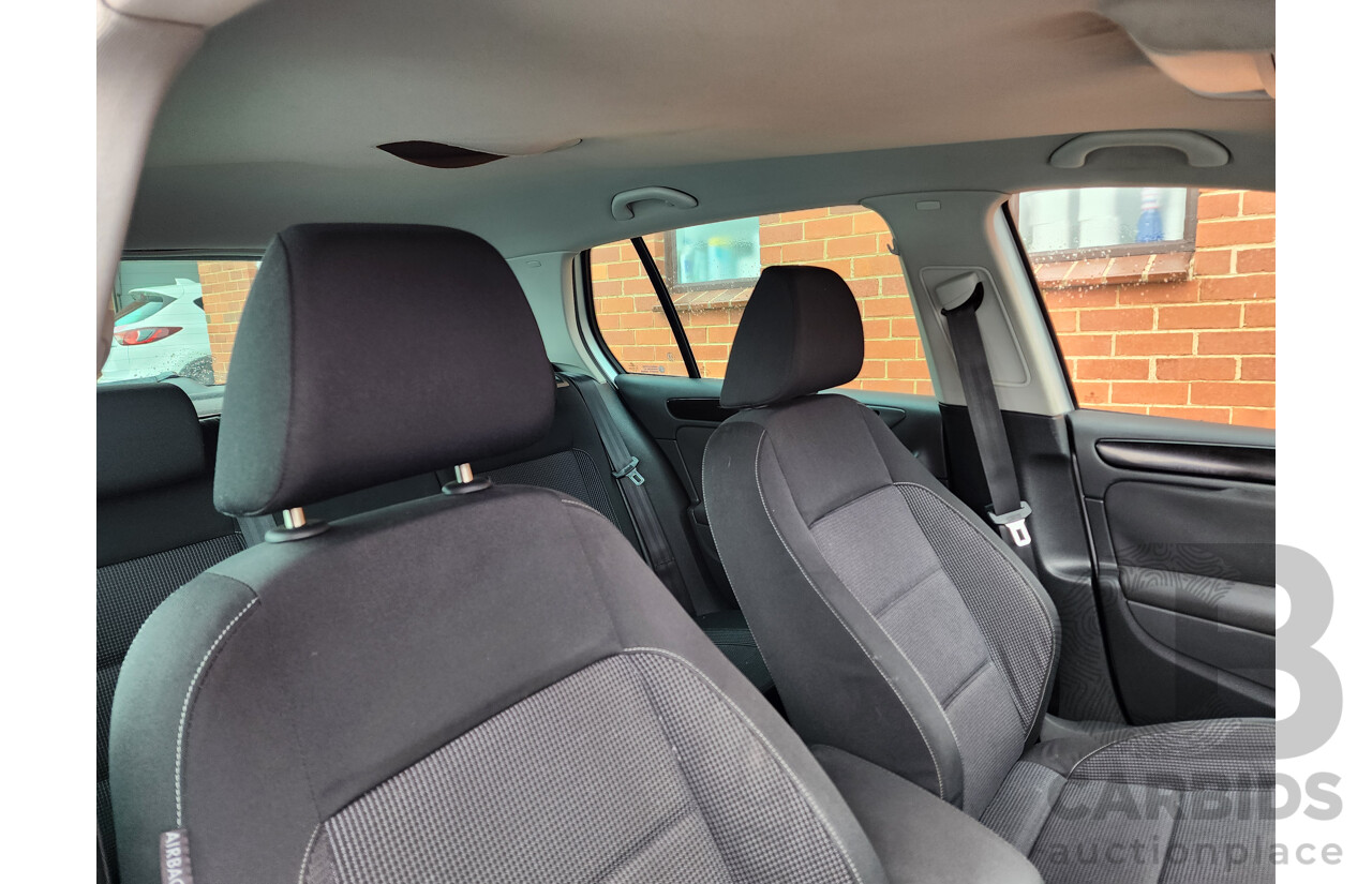 02/2009 Volkswagen Golf 2.0 TDI Pacific 1K MY09 5d Hatchback Silver 2.0L
