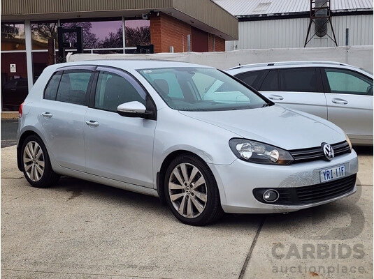 02/2009 Volkswagen Golf 2.0 TDI Pacific 1K MY09 5d Hatchback Silver 2.0L