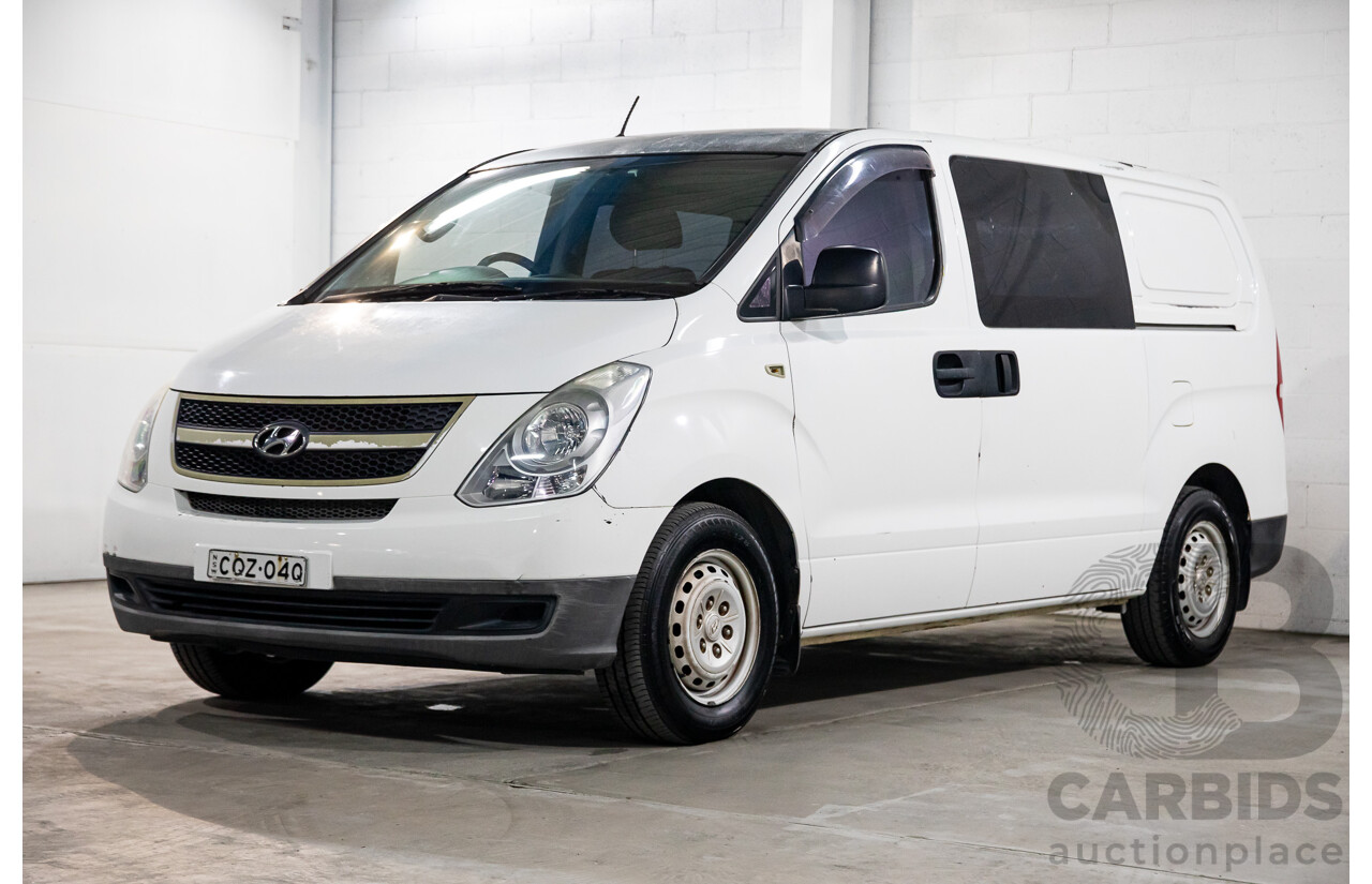 01/2014 Hyundai Iload RWD TQ MY13 4D Van White Turbo Diesel 2.5L