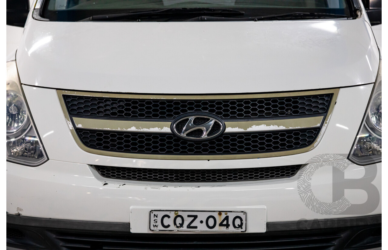 01/2014 Hyundai Iload RWD TQ MY13 4D Van White Turbo Diesel 2.5L
