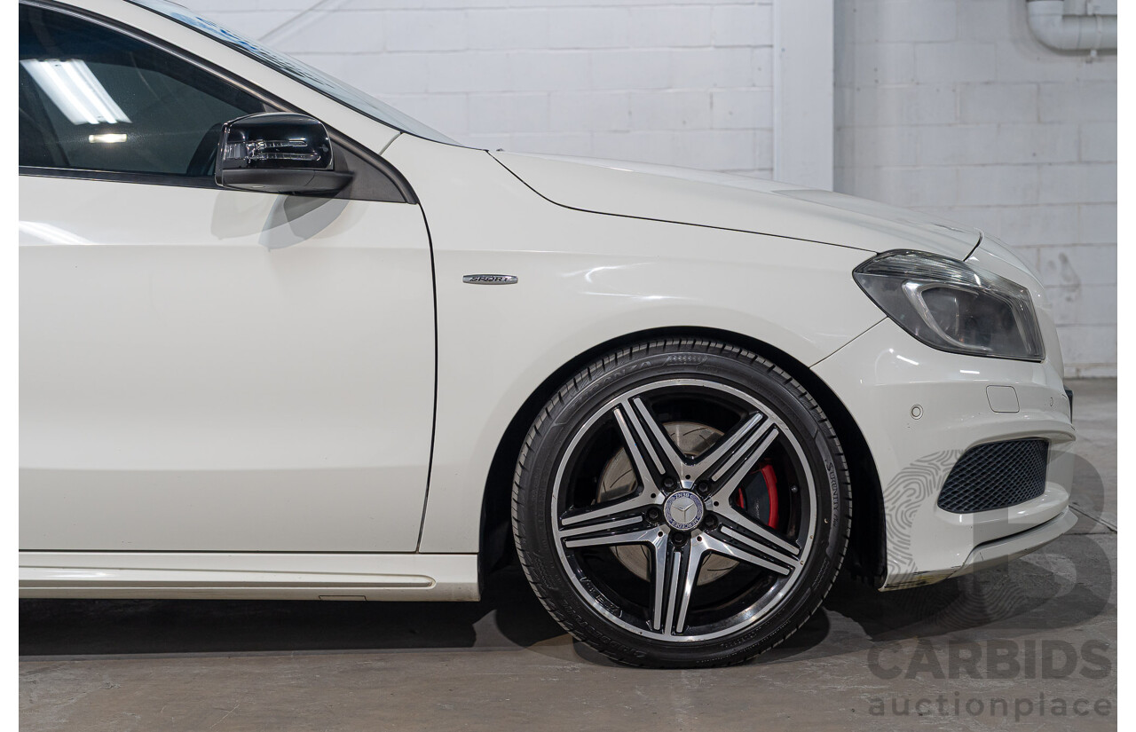 06/2013 Mercedes-Benz A250 SPORT FWD 176 5D Hatchback Cirrus White 2.0L