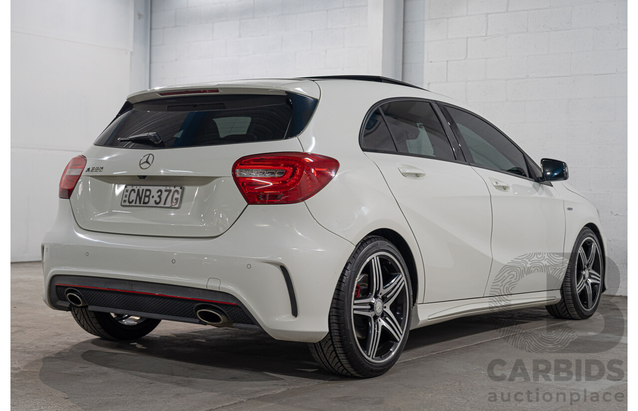 06/2013 Mercedes-Benz A250 SPORT FWD 176 5D Hatchback Cirrus White 2.0L