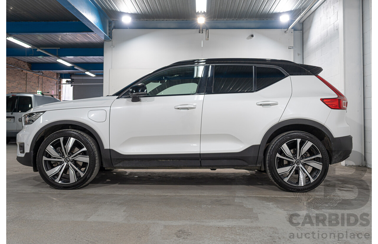 05/2022 Volvo XC40 Recharge Phev 536 MY22 4d Wagon Snow White 1.5L