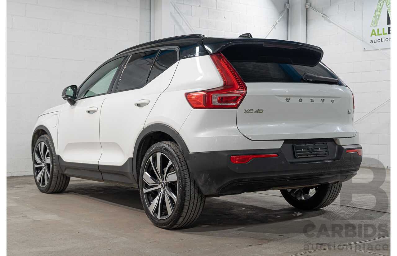 05/2022 Volvo XC40 Recharge Phev 536 MY22 4d Wagon Snow White 1.5L