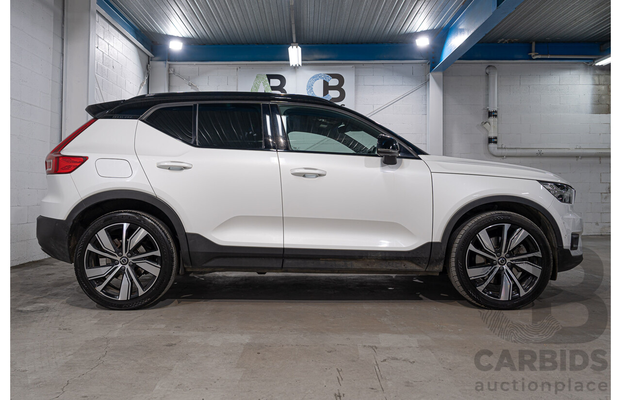 05/2022 Volvo XC40 Recharge Phev 536 MY22 4d Wagon Snow White 1.5L