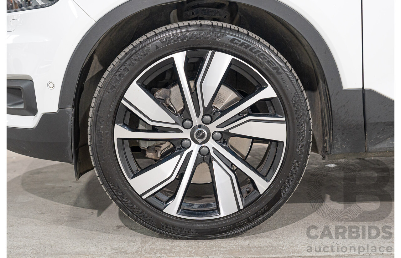 05/2022 Volvo XC40 Recharge Phev 536 MY22 4d Wagon Snow White 1.5L