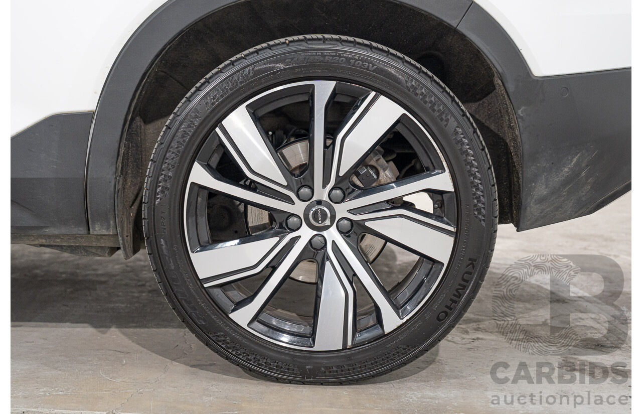 05/2022 Volvo XC40 Recharge Phev 536 MY22 4d Wagon Snow White 1.5L