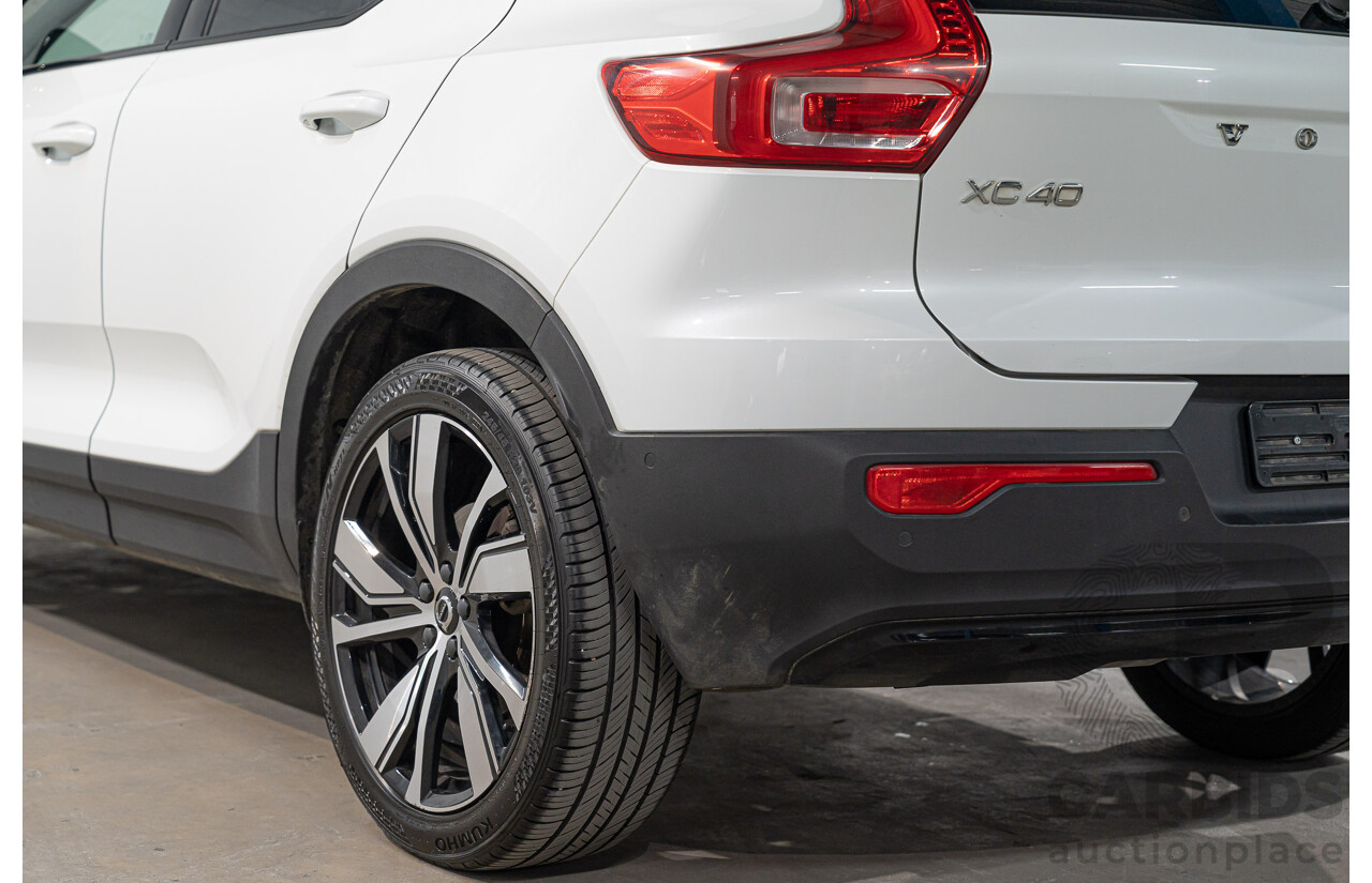 05/2022 Volvo XC40 Recharge Phev 536 MY22 4d Wagon Snow White 1.5L