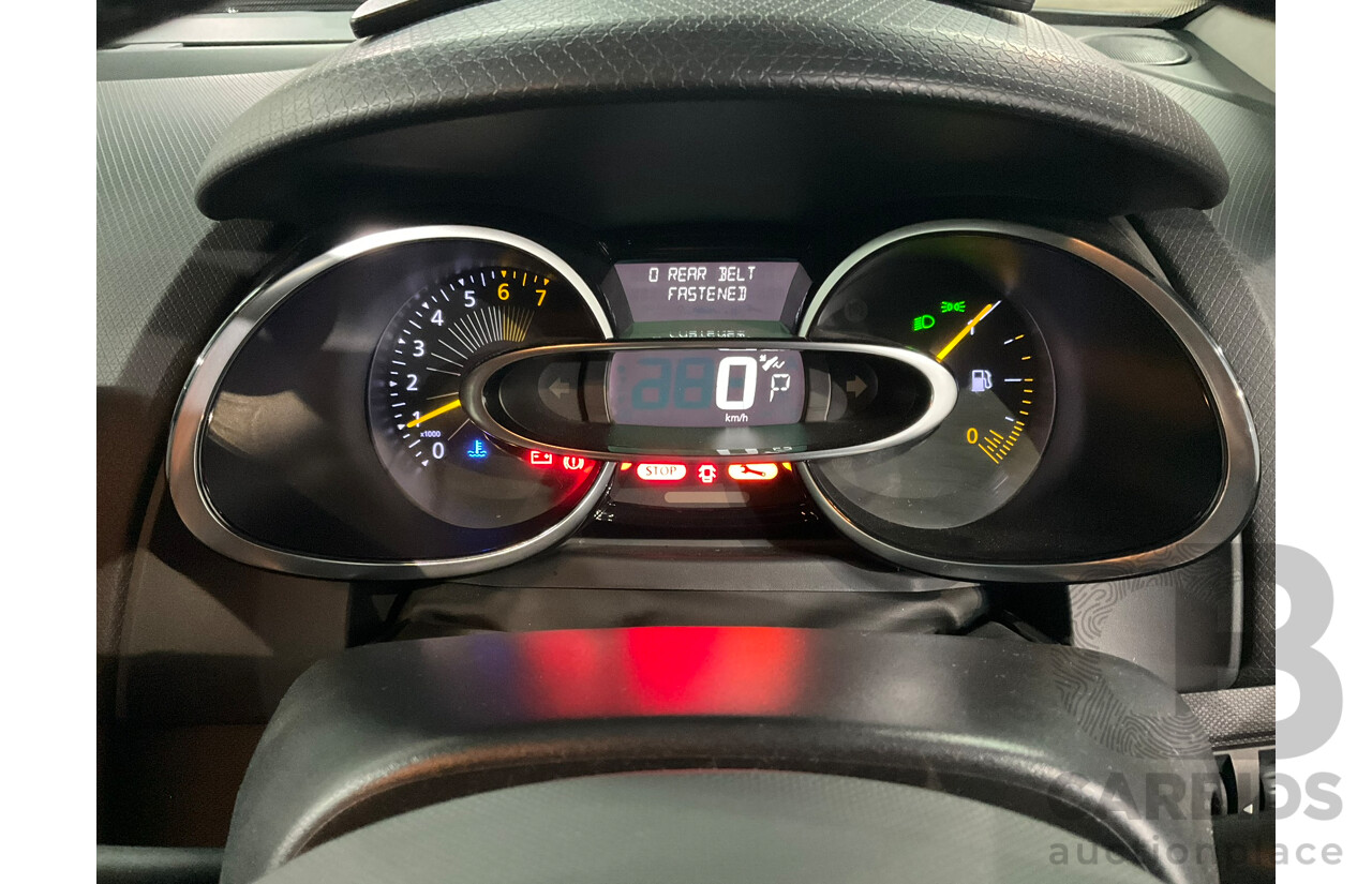 05/2015 Renault Clio Expression X98 5d Hatchback Grey 1.2L