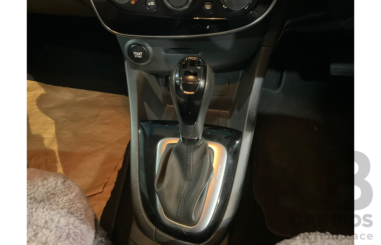 05/2015 Renault Clio Expression X98 5d Hatchback Grey 1.2L