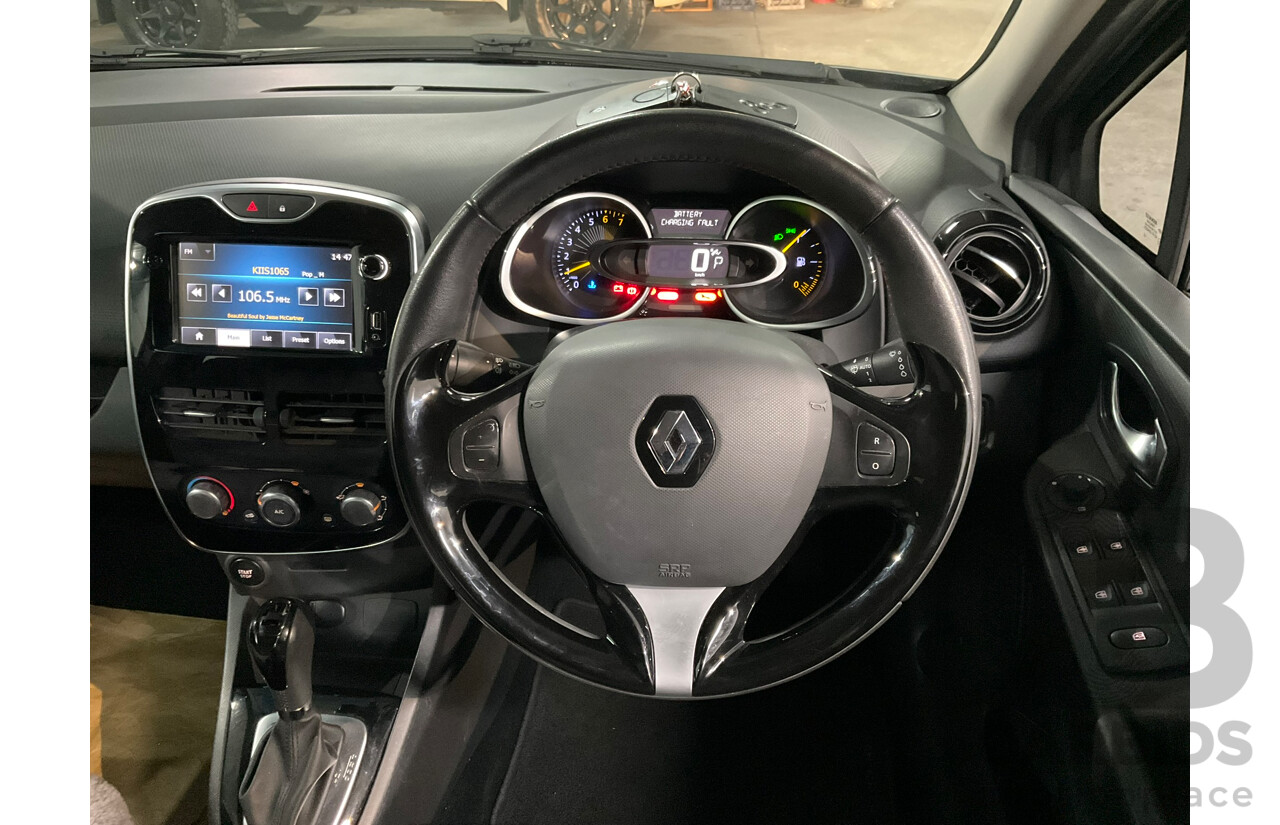 05/2015 Renault Clio Expression X98 5d Hatchback Grey 1.2L