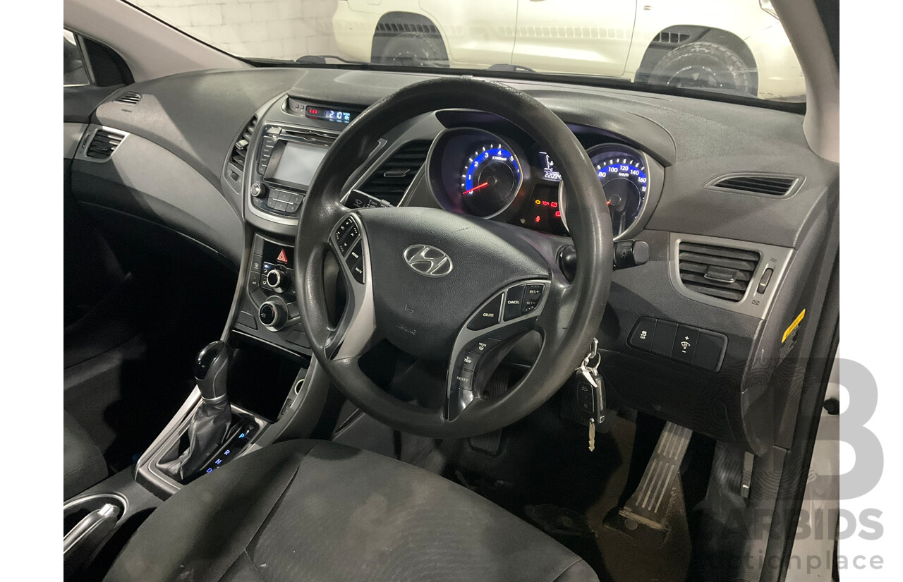 06/2014 Hyundai Elantra Active MD Series 3 4d Sedan White 1.8L