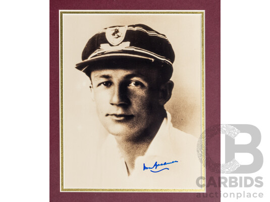 1662300 · Limited Edition Sir Donald Bradman St George DCC Cap Presentation, No. 72/200
