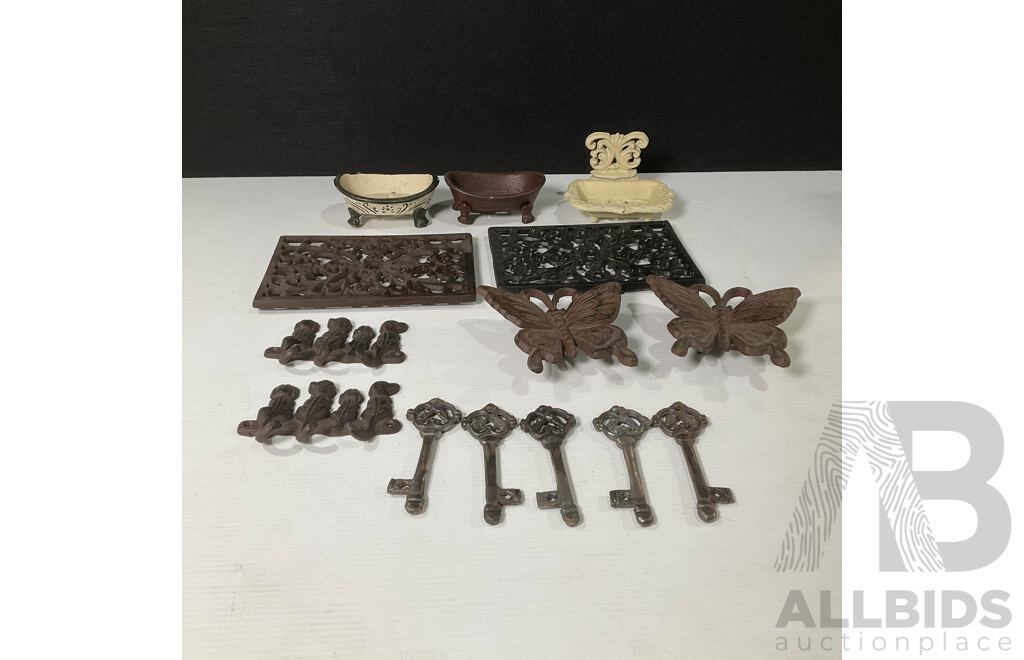 Collection of Cast Iron Including Air Brick Vent, Soap Dish, Butterflies, Dog Key Hook and Keys