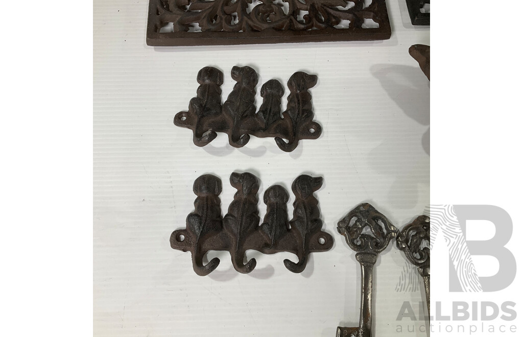 Collection of Cast Iron Including Air Brick Vent, Soap Dish, Butterflies, Dog Key Hook and Keys