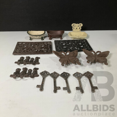 Collection of Cast Iron Including Air Brick Vent, Soap Dish, Butterflies, Dog Key Hook and Keys