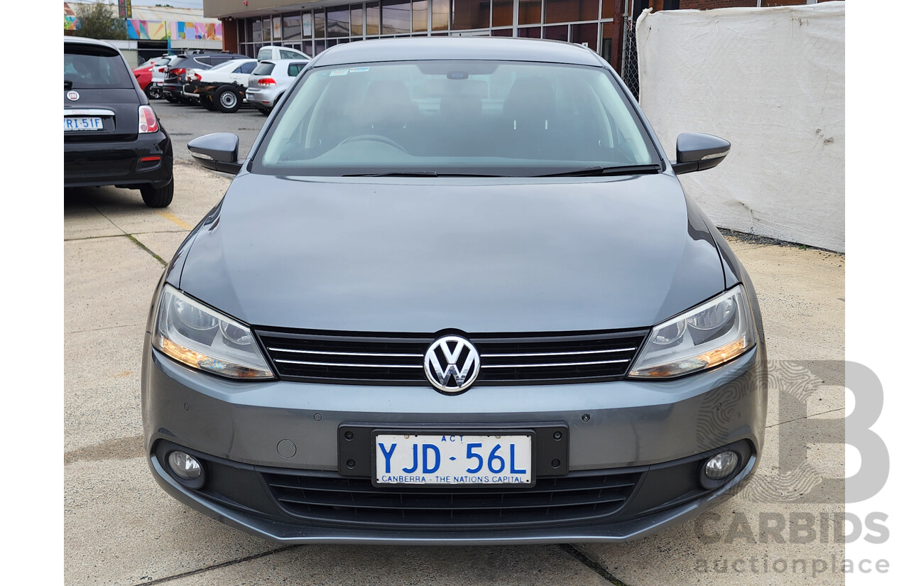 10/2012 Volkswagen Jetta 118 TSI Comfortline 1KM MY13 4d Sedan Grey 1.4L