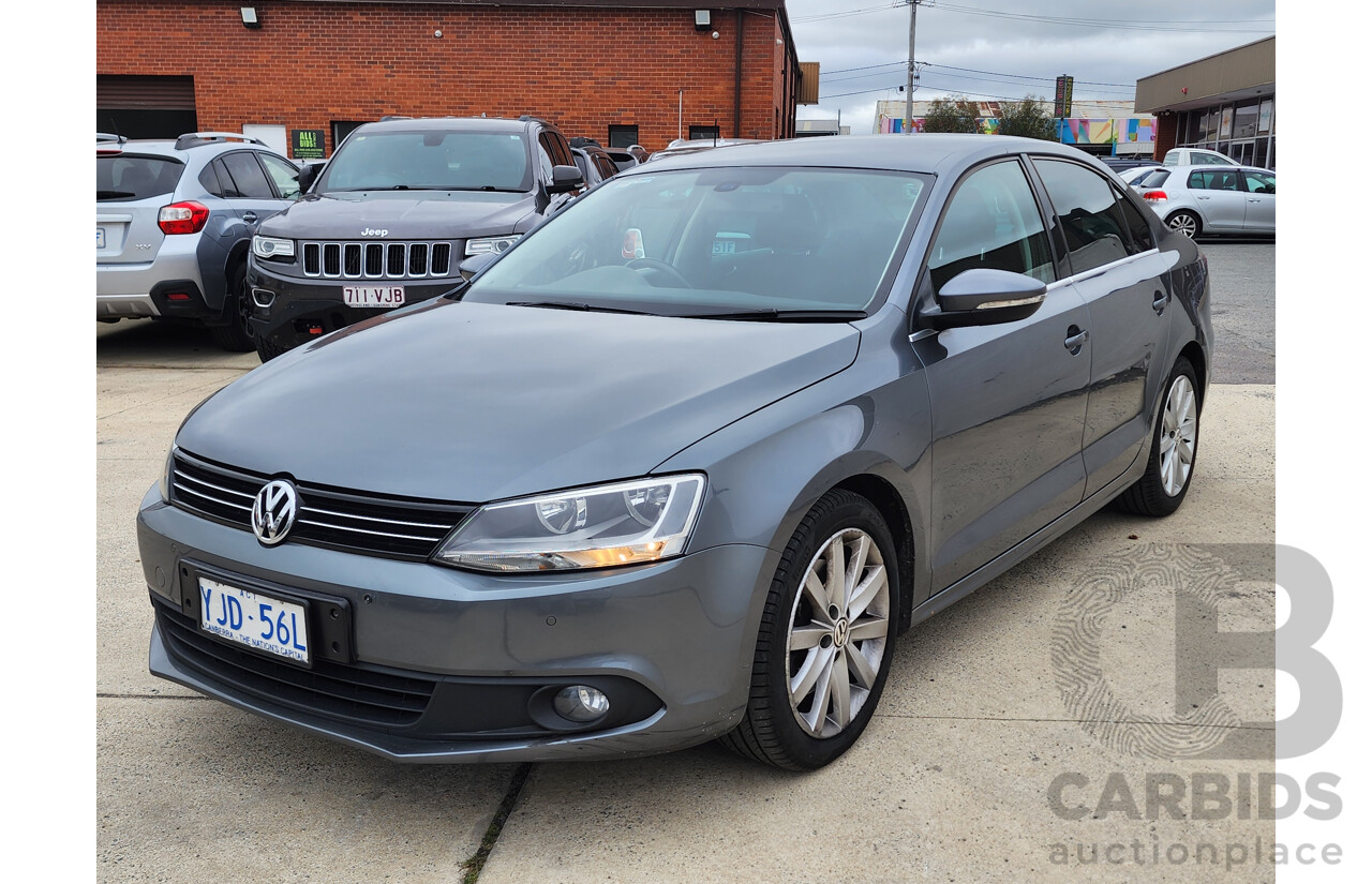 10/2012 Volkswagen Jetta 118 TSI Comfortline 1KM MY13 4d Sedan Grey 1.4L