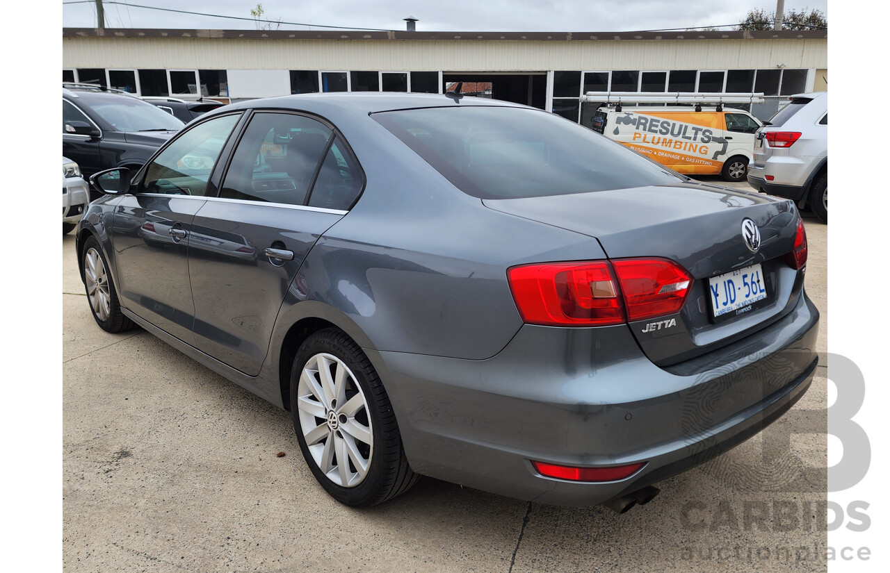 10/2012 Volkswagen Jetta 118 TSI Comfortline 1KM MY13 4d Sedan Grey 1.4L