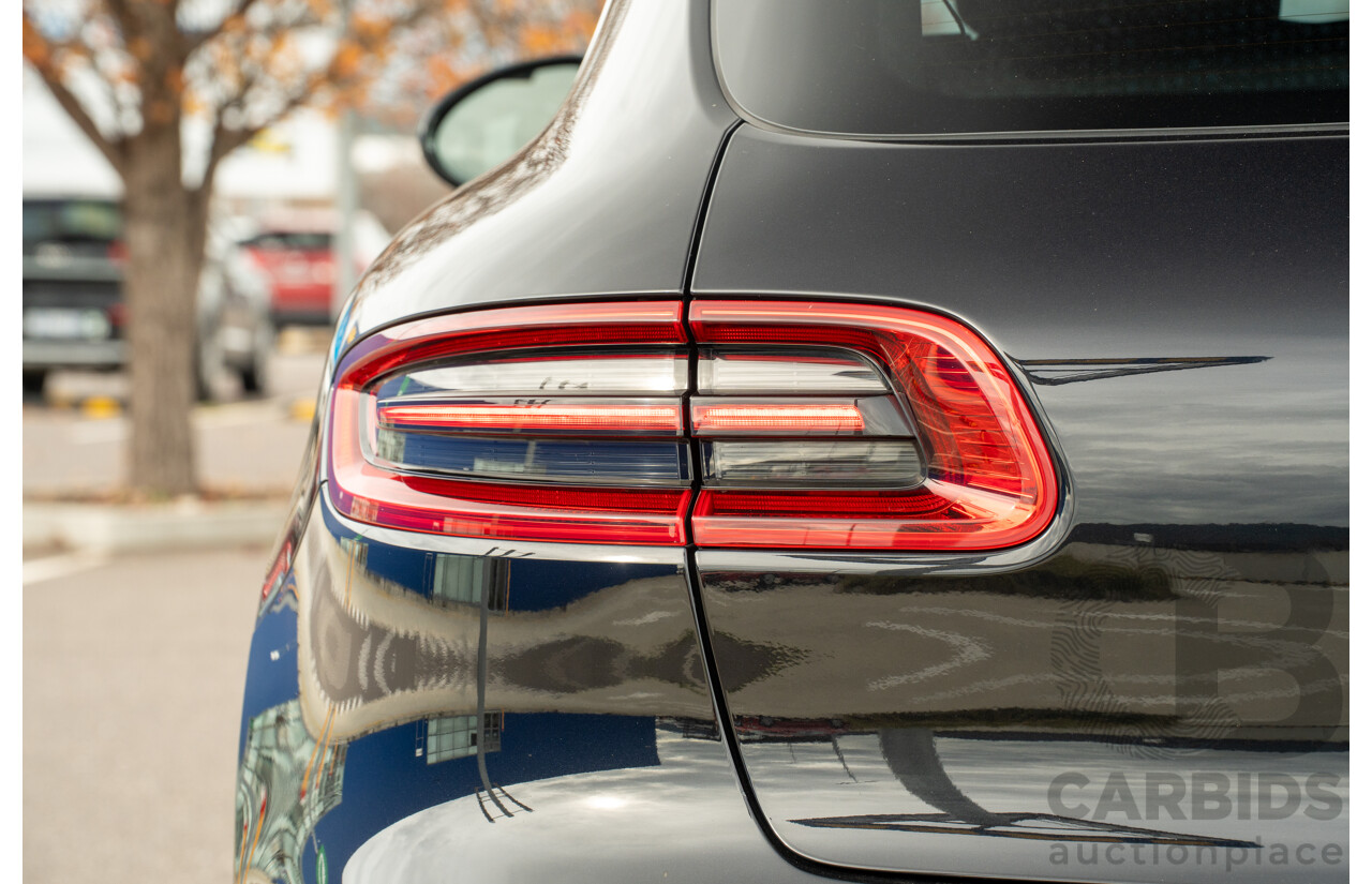9/2015 Porsche Macan S Diesel (AWD) MY16 4d Wagon Jet Black Metallic Turbo Diesel 3.0L