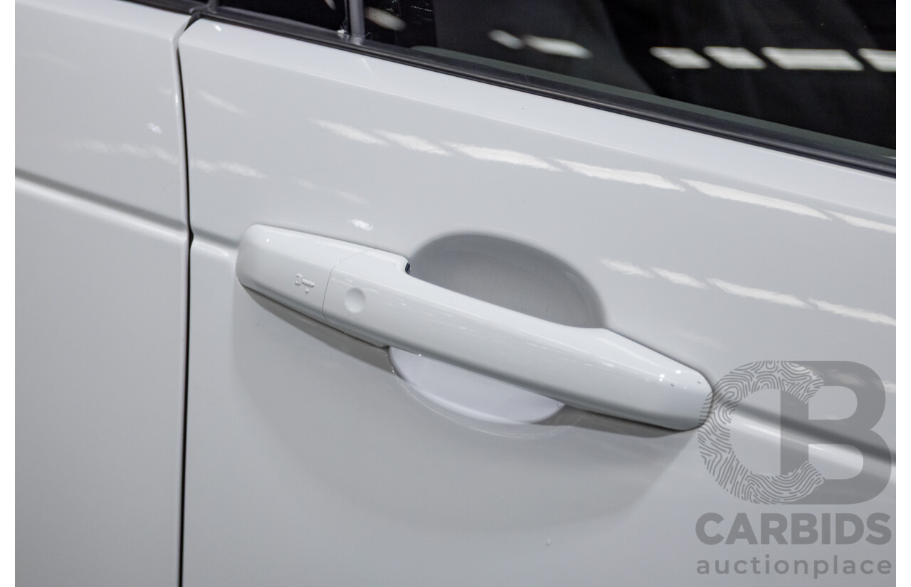 6/2021 Land Rover Discovery D300 SE (AWD) L462 MY21 4d Wagon Fuji White Twin Turbo Diesel 3.0L - 7 Seater