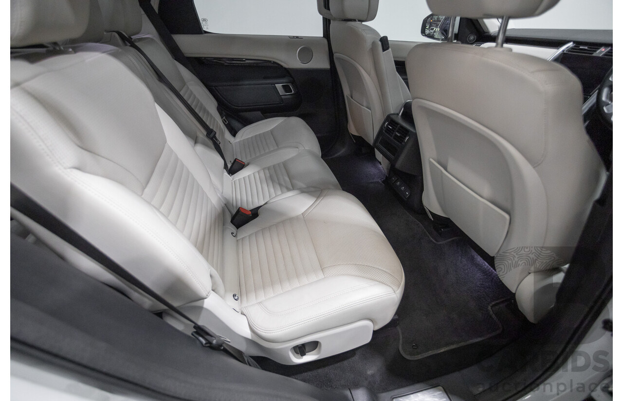 6/2021 Land Rover Discovery D300 SE (AWD) L462 MY21 4d Wagon Fuji White Twin Turbo Diesel 3.0L - 7 Seater