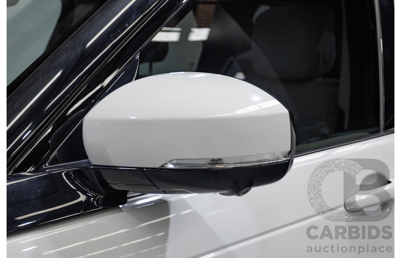 6/2021 Land Rover Discovery D300 SE (AWD) L462 MY21 4d Wagon Fuji White Twin Turbo Diesel 3.0L - 7 Seater