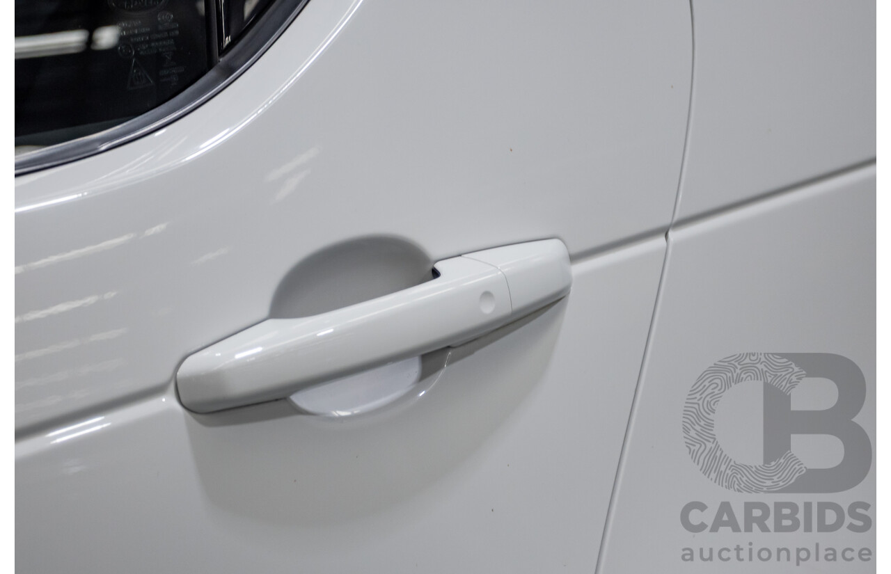 6/2021 Land Rover Discovery D300 SE (AWD) L462 MY21 4d Wagon Fuji White Twin Turbo Diesel 3.0L - 7 Seater