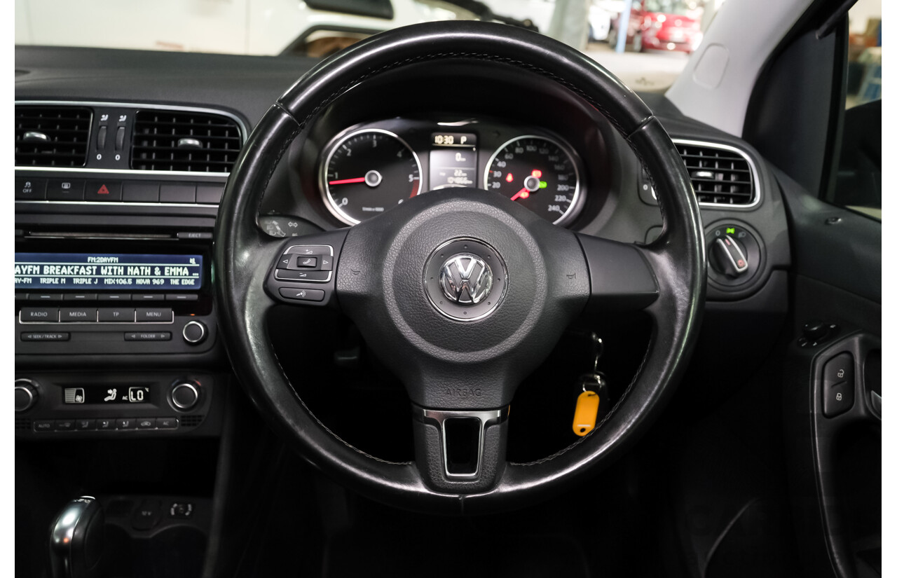 4/2012 Volkswagen Polo 66 TDI Comfortline MY12 FWD 5d Hatchback Black 1.6L
