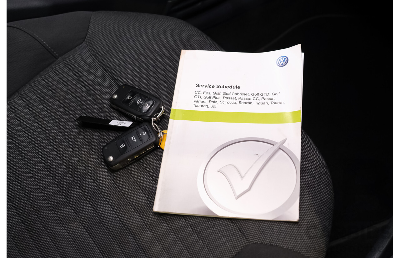 4/2012 Volkswagen Polo 66 TDI Comfortline MY12 FWD 5d Hatchback Black 1.6L