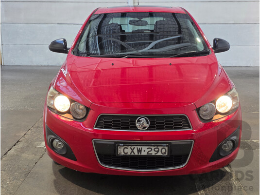 1661729 · 4/2015 Holden Barina CD FWD TM MY15 5d Hatchback White 1.6L