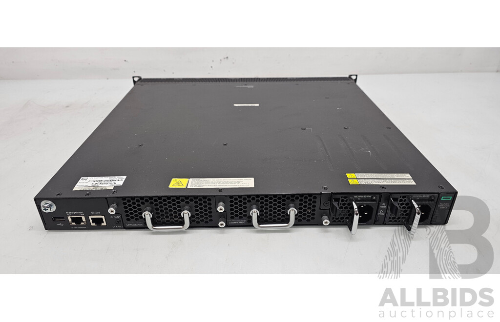 HP (JG894A) FlexFabric 5700-48G-4XG-2QSFP+ 48-Port Managed Gigabit Switch