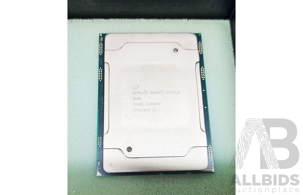 Assorted Lot of Intel CPUs