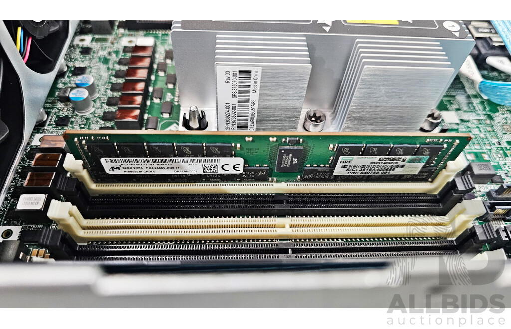 HP ProLiant DL380 Gen10 Intel Xeon SILVER (4110) 2.10GHz-3.00GHz 8-Core CPU 2RU Server W/ 32GB DDR4