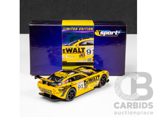 1662373 · Scalextric Sport 2003 TVR T400R 24hr LeMans DeWalt #91 5067/7000 1:32 Scale Slot Car