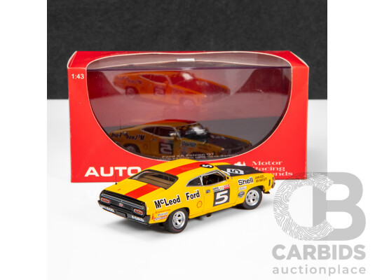 1662366 · AUTOart 1973 Ford XA Falcon GT Hardtop Bathurst 1000 Goss / Bartlett #5 McLeod Ford 62/3000 1:43 Scale Model Car