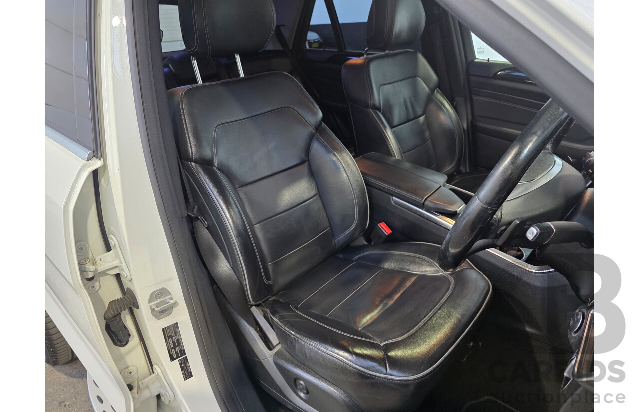 9/2013 Mercedes-Benz ML 350 CDI Bluetec AMG Pack (AWD) 166 4d Wagon Diamond White Turbo Diesel V6 3.0L