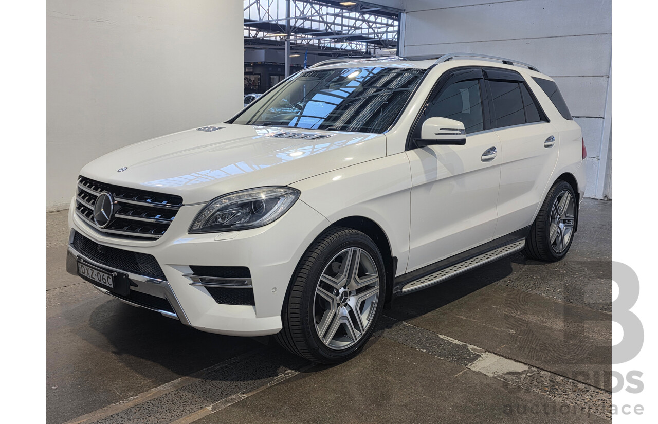 9/2013 Mercedes-Benz ML 350 CDI Bluetec AMG Pack (AWD) 166 4d Wagon Diamond White Turbo Diesel V6 3.0L