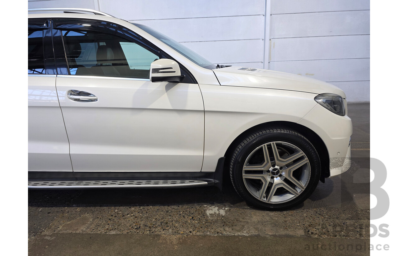 9/2013 Mercedes-Benz ML 350 CDI Bluetec AMG Pack (AWD) 166 4d Wagon Diamond White Turbo Diesel V6 3.0L