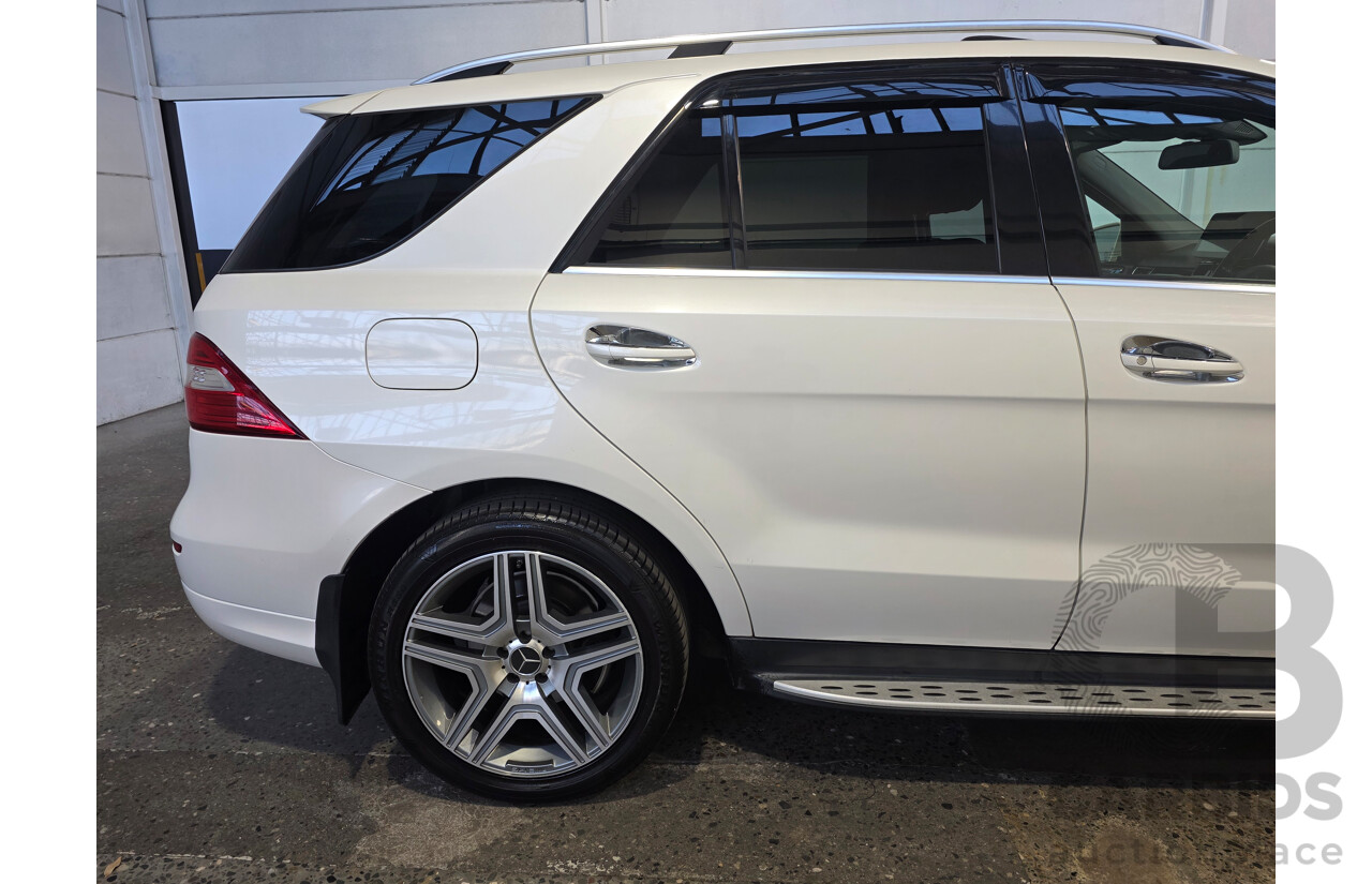 9/2013 Mercedes-Benz ML 350 CDI Bluetec AMG Pack (AWD) 166 4d Wagon Diamond White Turbo Diesel V6 3.0L